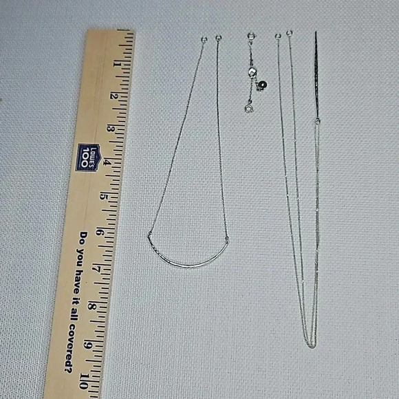 NIB - Retired Stella & Dot Kari Layered Necklace Silver Delicate Versatile - Picture 12 of 14